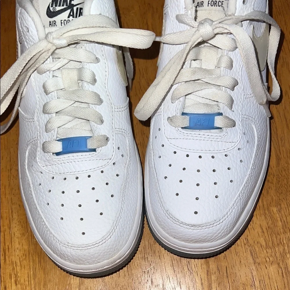 Nike Air Force Size 7.5 - Nike Air Force 1 Low UV Reactive Swoosh Women’s